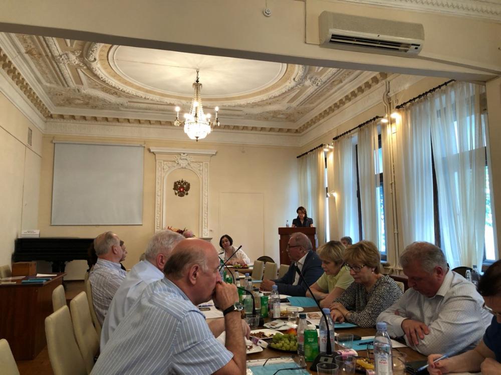 Шодонова на защите.JPG